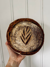 Ladda upp bild till gallerivisning, Månadens bröd: Ölandsvete/Chiafrön 🥈